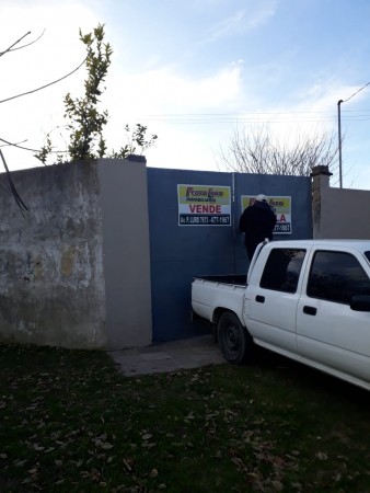CASA 3 AMB. + GALPON . DE LOS RESERVISTAS ESQUINA GABOTO