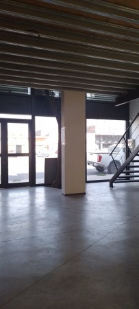 LOCAL 150M2. LURO Y 184. ALQUILADO