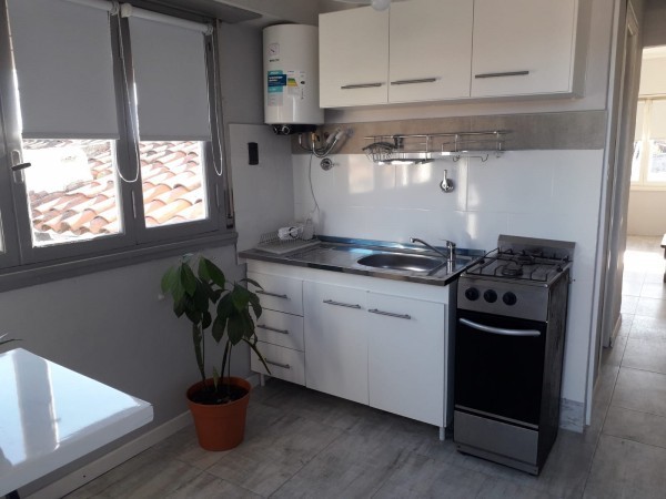 CASA AV. COLON Y 220 3 AMB.