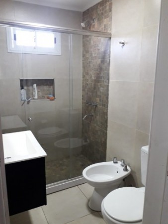 CASA AV. COLON Y 220 3 AMB.