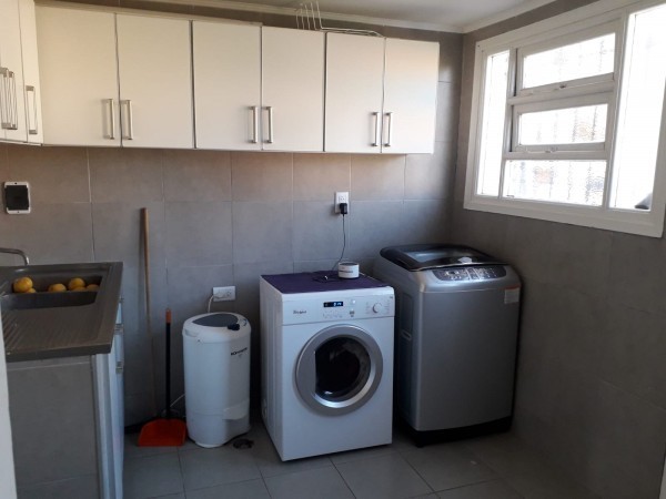 CASA AV. COLON Y 220 3 AMB.