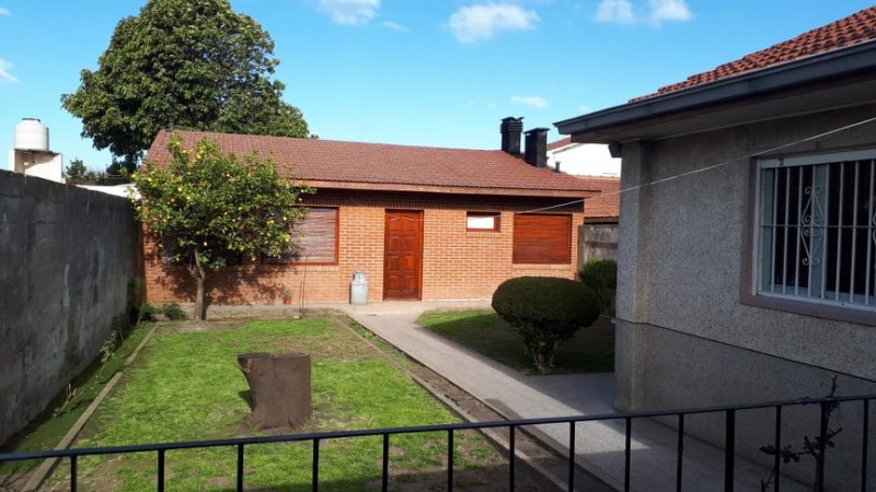 CASA JURAMENTO 1400 5 AMB.