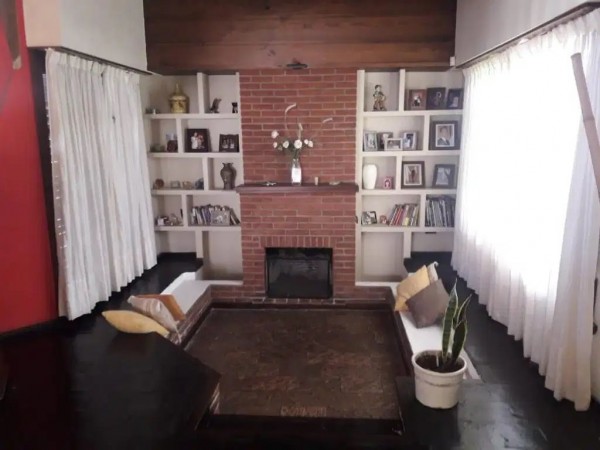 CASA ROLDAN Y FALKNER. 4 AMB. LOS PINARES