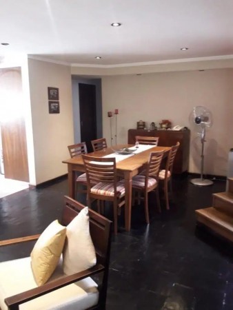 CASA ROLDAN Y FALKNER. 4 AMB. LOS PINARES