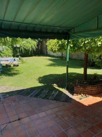 CASA JUAN.B. JUSTO Y JARA. 5 AMB.