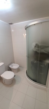 CASA MINIMALISTA. GONZALEZ CHAVES AL 2500