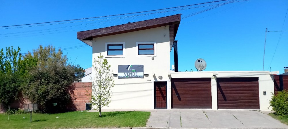 CASA MINIMALISTA. GONZALEZ CHAVES AL 2500
