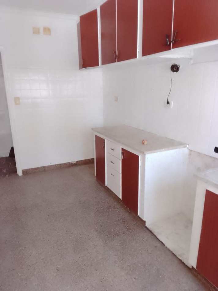 DOS CASAS DE 3 AMB. CADA UNA . ARRUE Y LURO