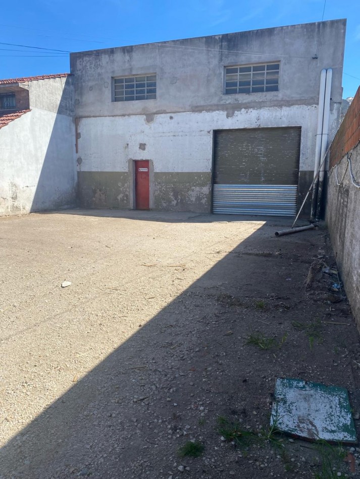 GALPON 550M2 APROX. TERMAS R.HONDO AL 1600.