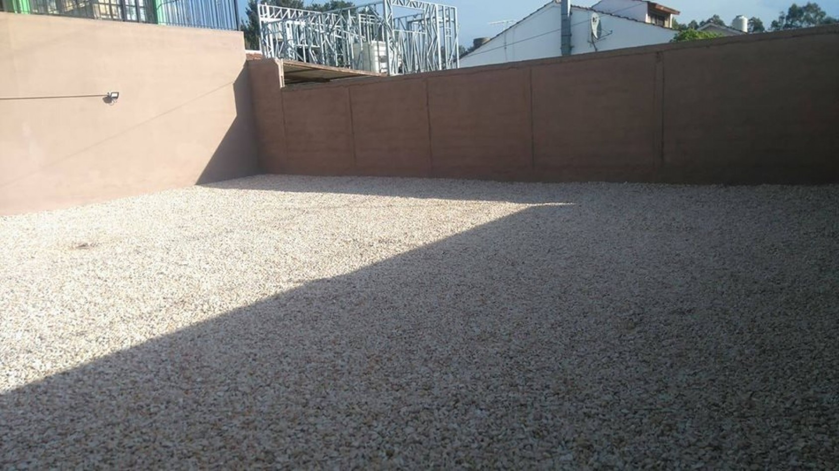 DEPARTAMENTO 2 AMB. COLON Y 220