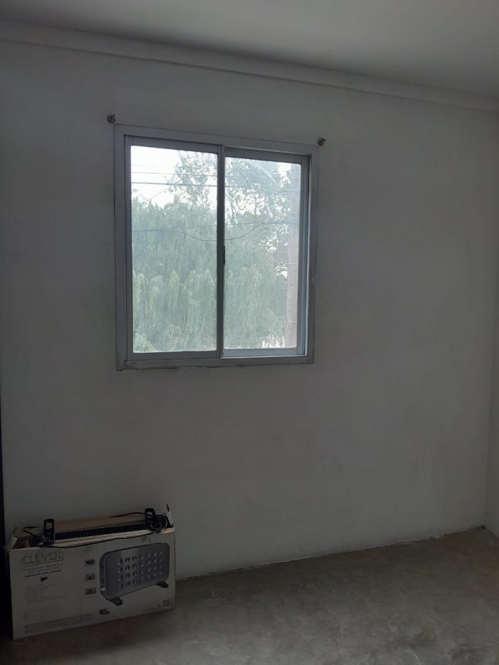 DEPARTAMENTO 2 AMB. COLON Y 220