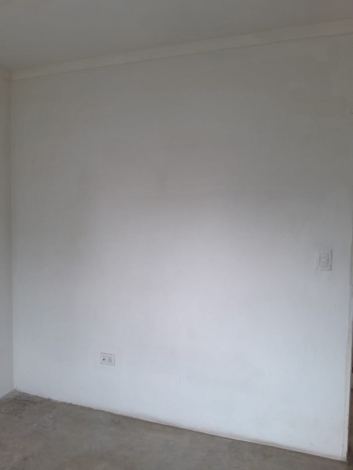 DEPARTAMENTO 2 AMB. COLON Y 220