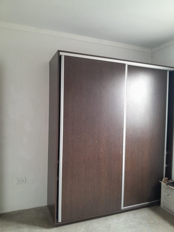DEPARTAMENTO 2 AMB. COLON Y 220
