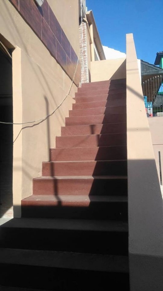 DEPARTAMENTO 2 AMB. COLON Y 220