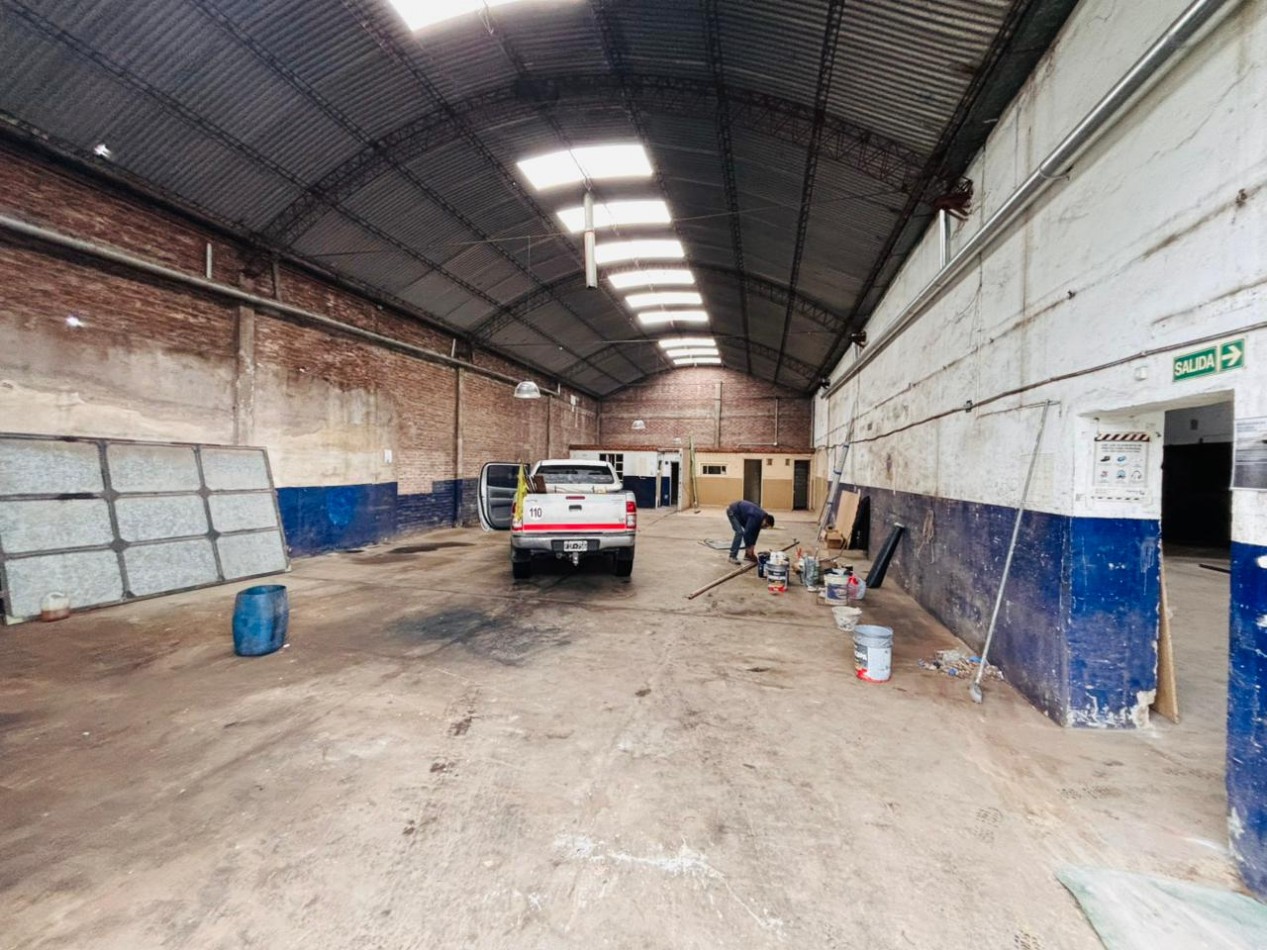 GALPON 450M2 CUB. CHAMPAGÑAT Y QUINTANA