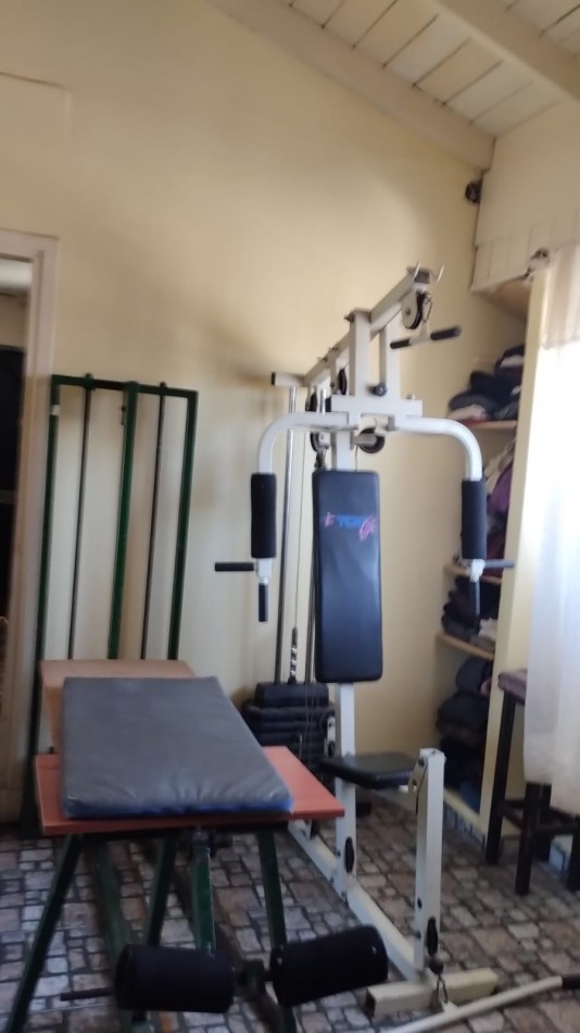 CASA IDEAL HOGAR DE ABUELOS / GERIATRICO. COLON AL 9000