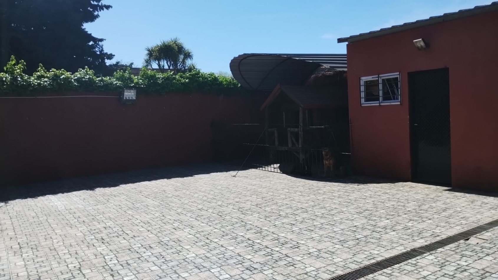 CASA IDEAL HOGAR DE ABUELOS / GERIATRICO. COLON AL 9000