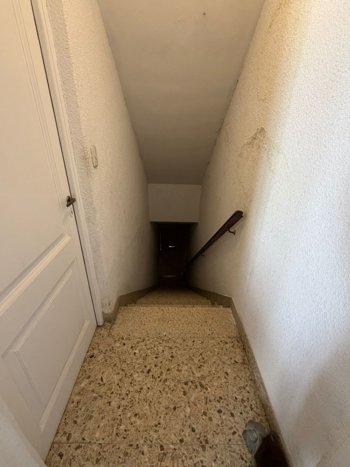 CASA EN PLANTA ALTA. AMOBLADA. LURO AL 6500