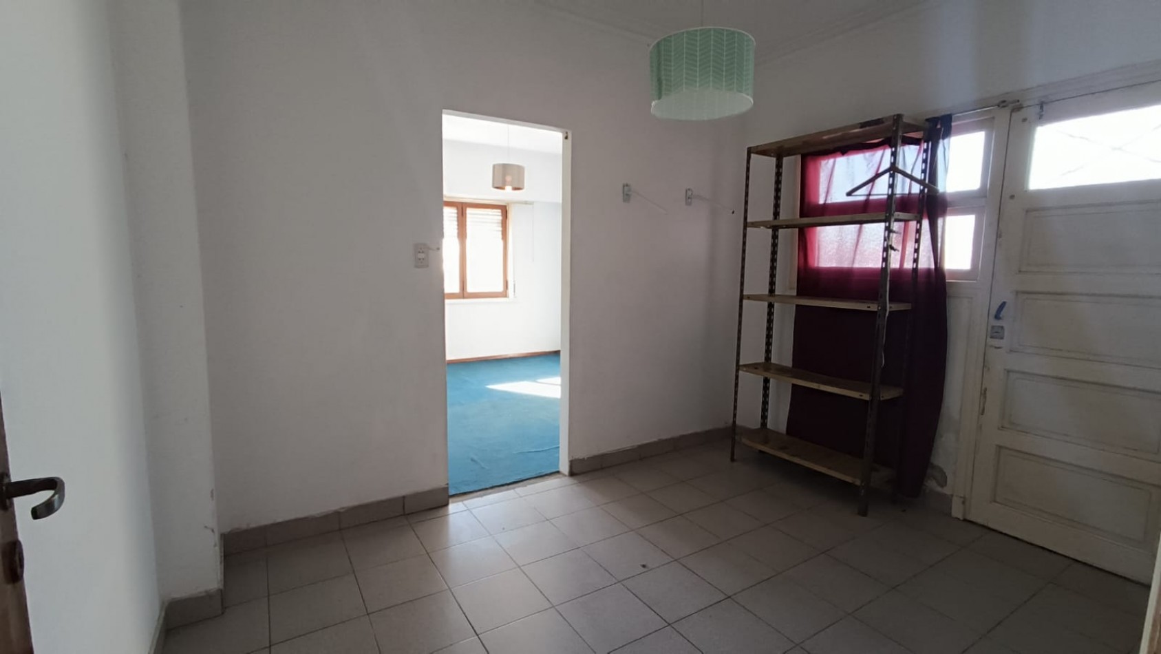 CASA EN PLANTA ALTA. 4 AMB. MORENO Y 180