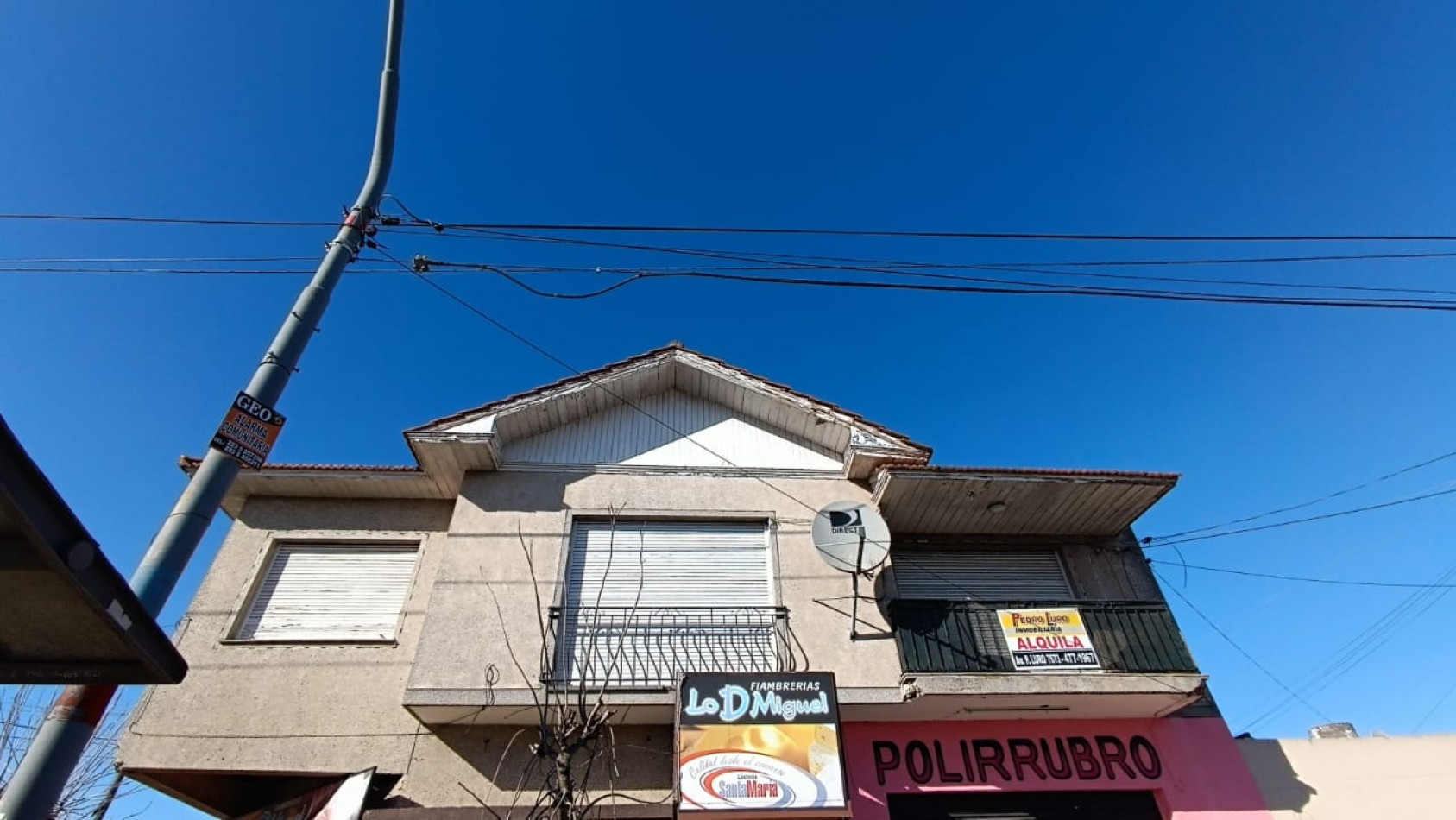 CASA EN PLANTA ALTA. 4 AMB. MORENO Y 180