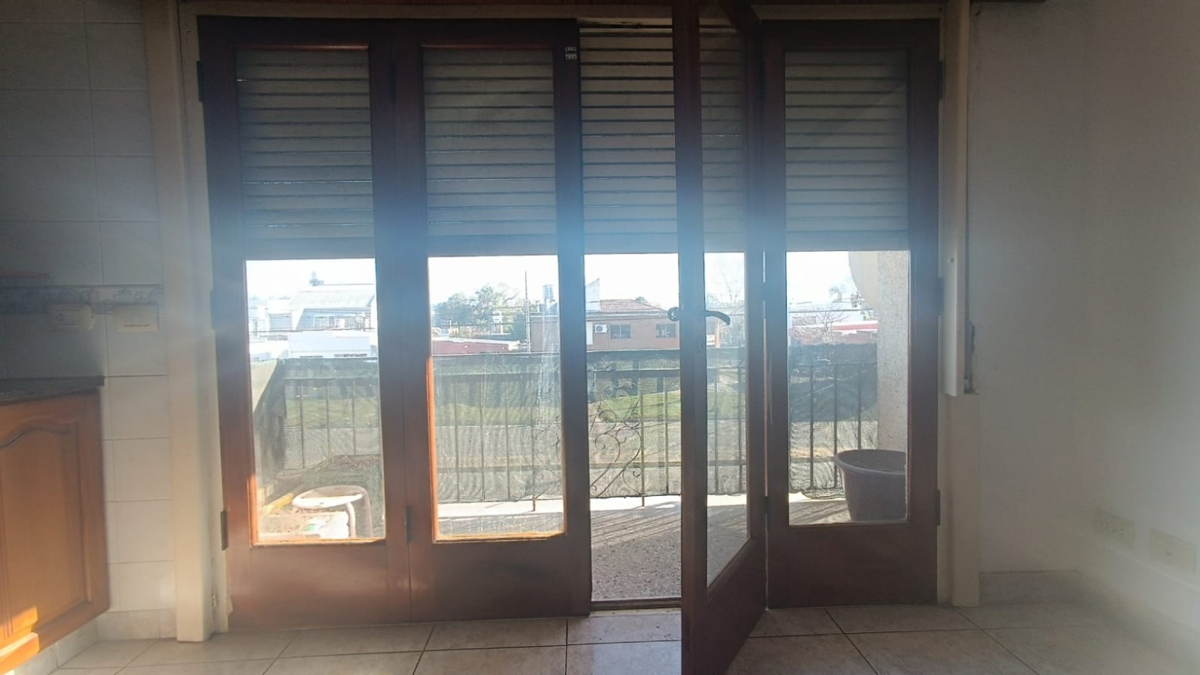 CASA EN PLANTA ALTA. 4 AMB. MORENO Y 180