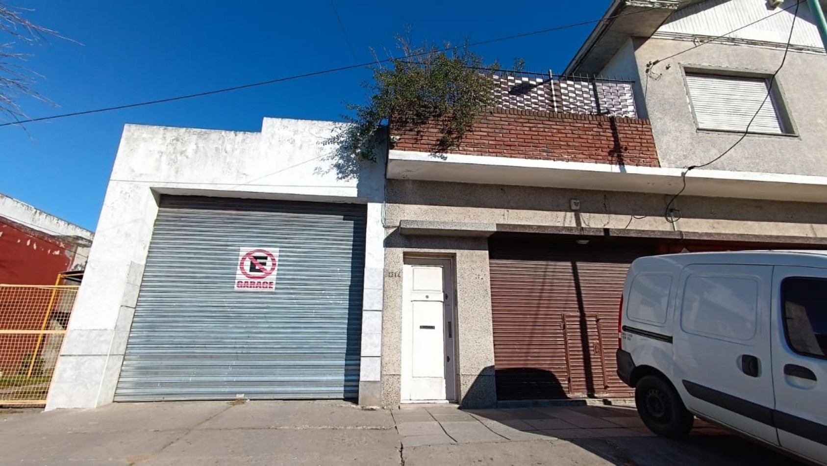 CASA EN PLANTA ALTA. 4 AMB. MORENO Y 180