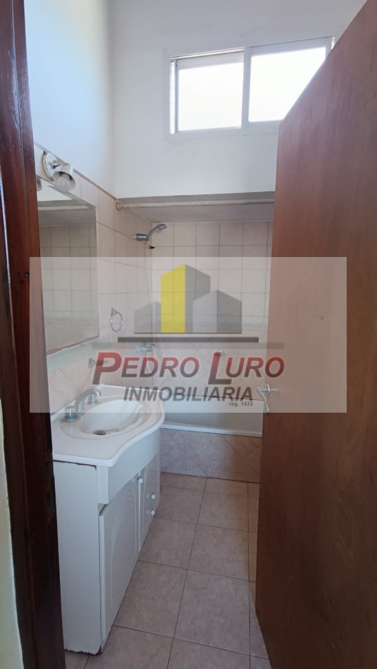 CASA EN PLANTA ALTA 3 AMB. SIRIA 2100