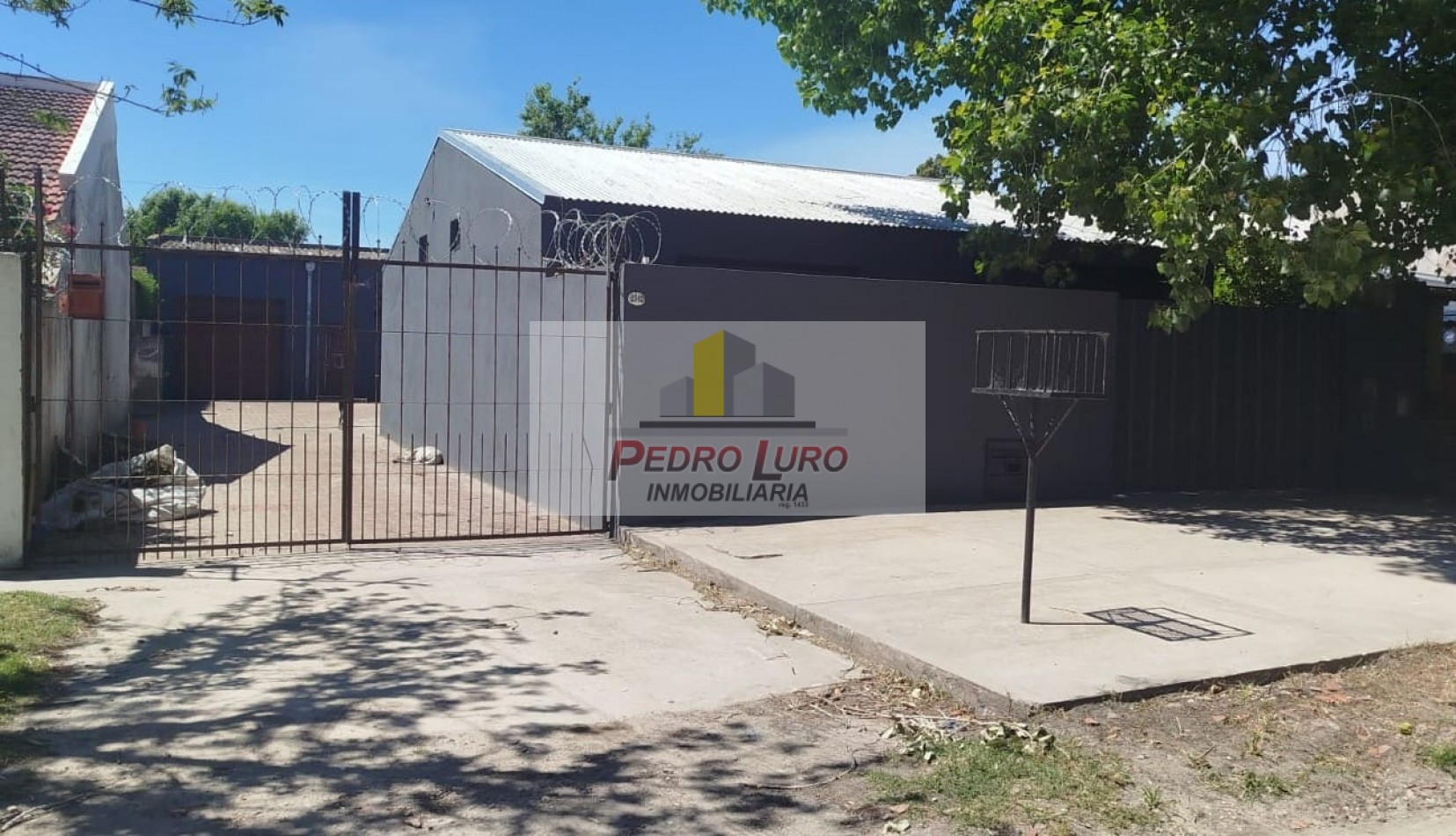 CASA + DEPOSITOS. ECUADOR AL 2300 