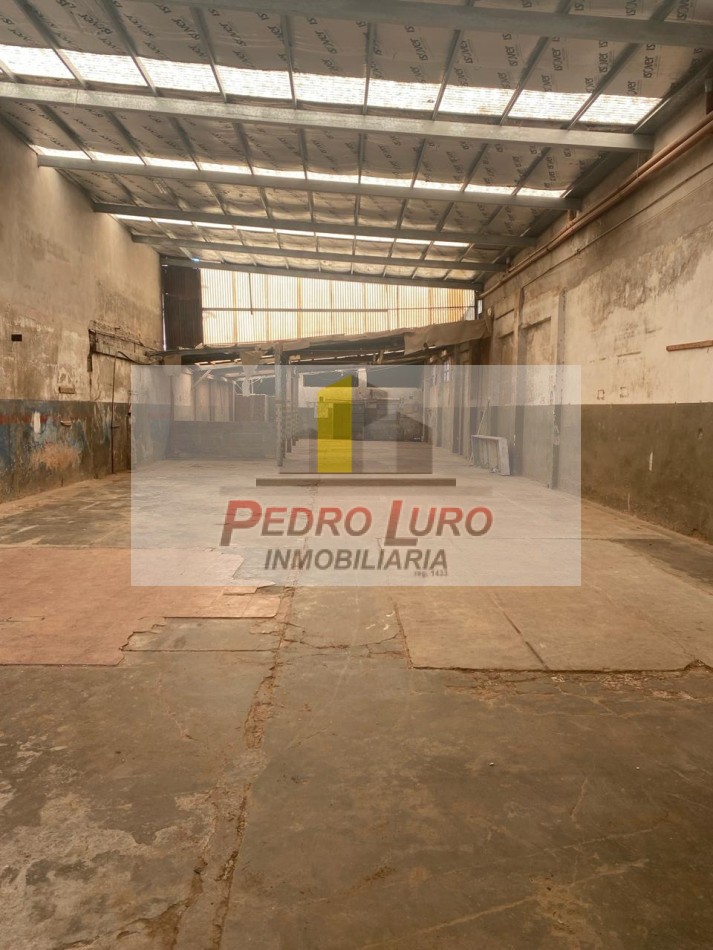 GALPON 550M2 APROX. TERMAS R.HONDO AL 1600.