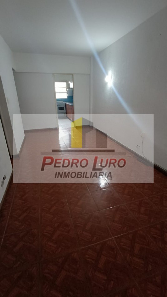 DEPARTAMENTO 2 AMBIENTES. LURO Y 180