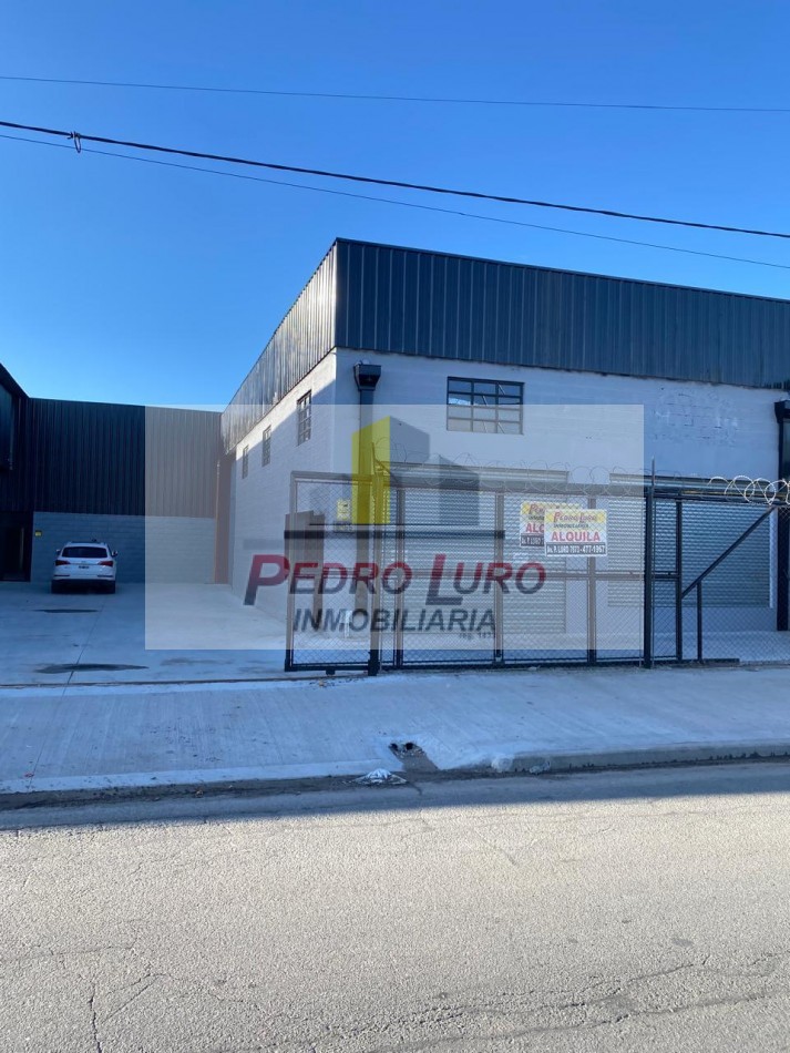 GALPON DE 300M2 . LURO Y PIGUE