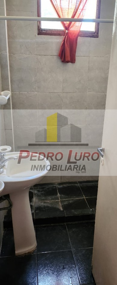 CASA 3 AMB. 25 DE MAYO 7300