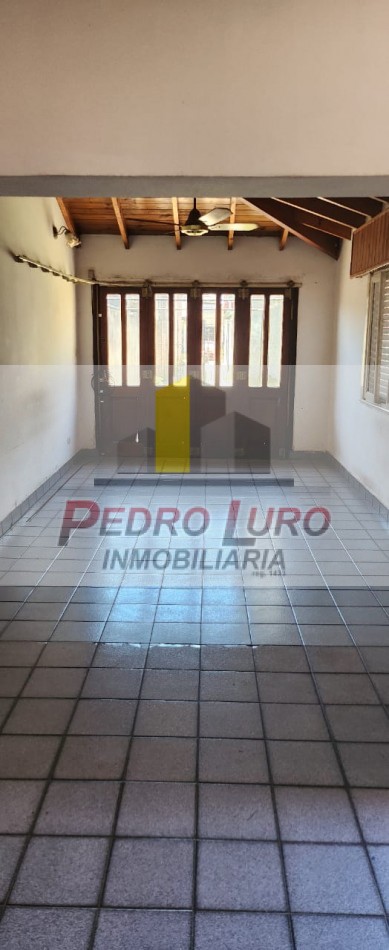 CASA 3 AMB. 25 DE MAYO 7300