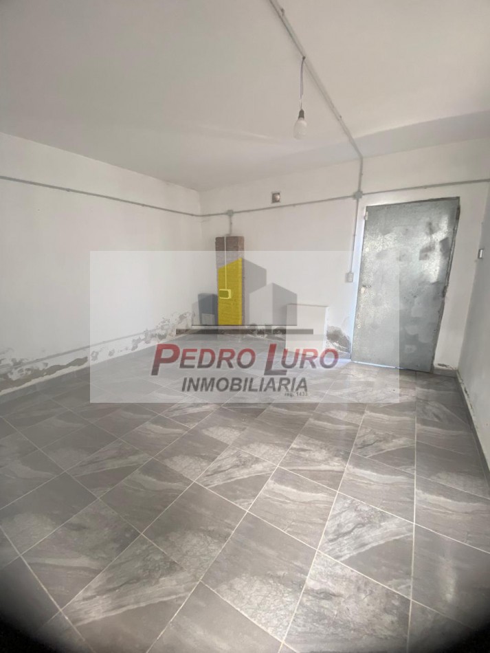 GALPON 242M2 APROX. SAN MARTIN AL 7300.