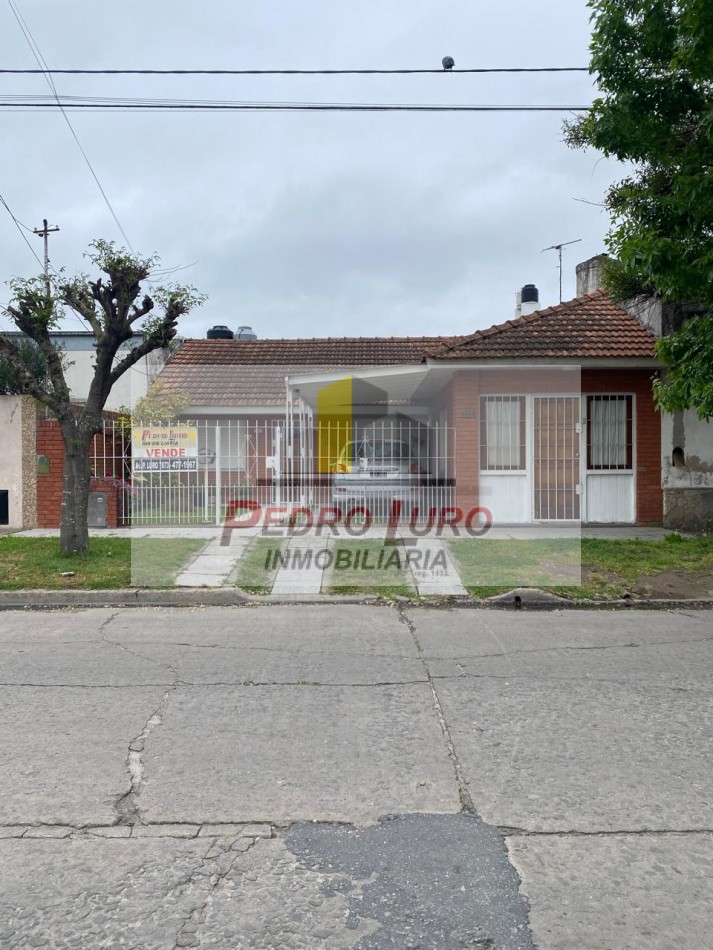 CASA + DEPARTAMENTO. 3 ARROYOS AL 1400
