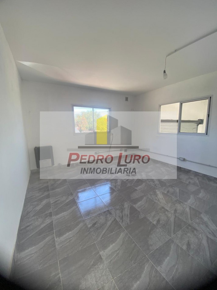 GALPON 242M2 APROX. SAN MARTIN AL 7300.