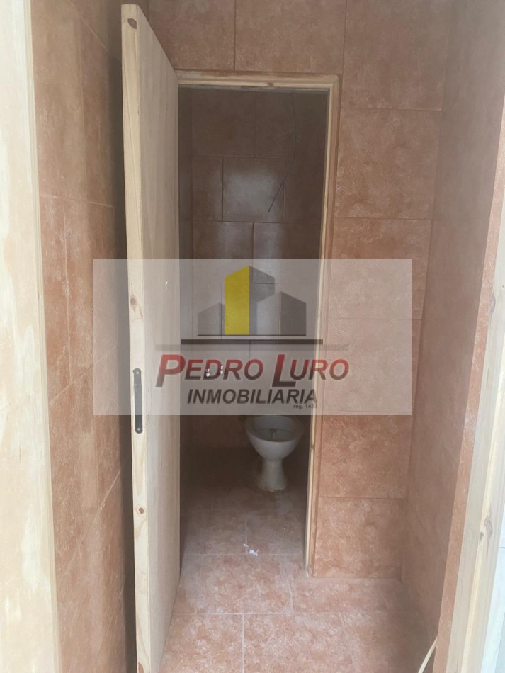 GALPON A ESTRENAR  DE 250M2 CUB. + 100M2 DESCUB. SAN MARTIN AL 6700