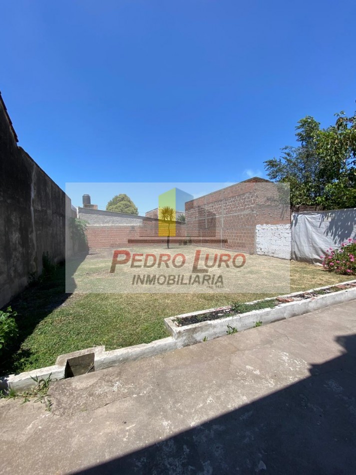 CHALET EN DOS PLANTAS. 4 AMBIENTES. PARAGUAY AL 1300