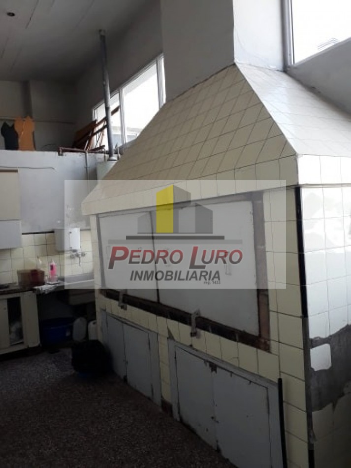 local 800m2 Luro y Champagñat