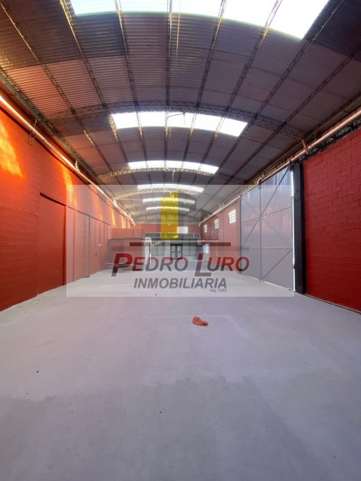 GALPON DE 300M2 . LURO Y PIGUE