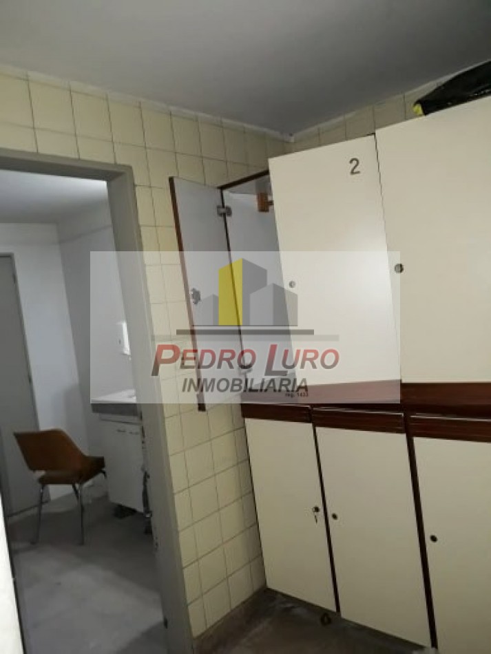 local 800m2 Luro y Champagñat