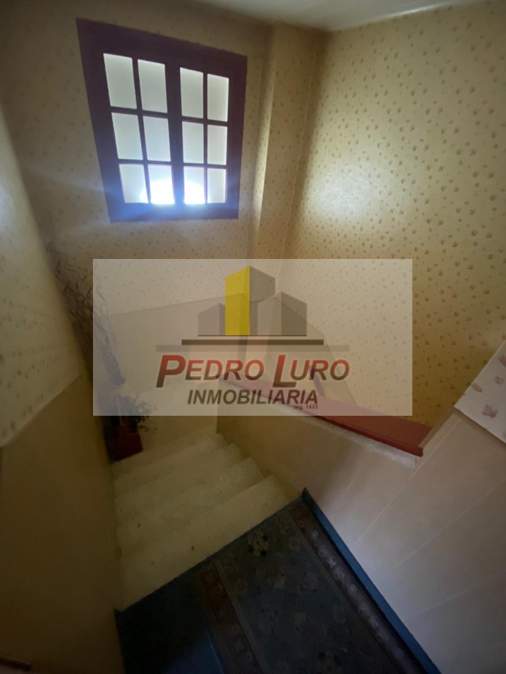 CHALET EN DOS PLANTAS 4 AMBIENTES. GENOVA AL 1900
