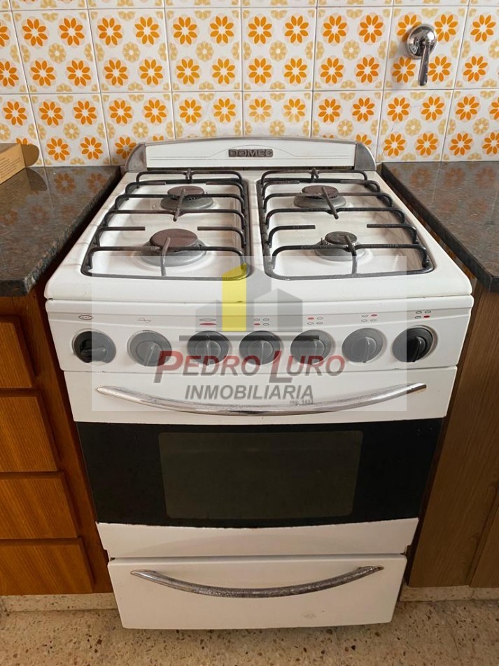 CASA FORMANDO ESQUINA 4 AMB. RIVADAVIA Y 182