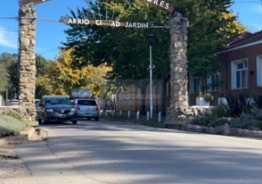 LOTE COMERCIAL EN SIERRA DE LOS PADRES