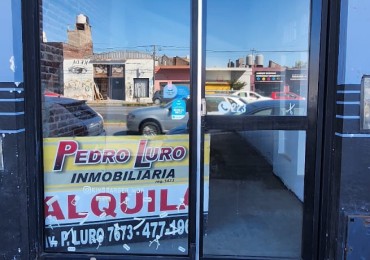 LOCAL 30M2 LURO Y 180