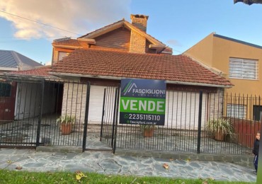 CHALET EN DOS PLANTAS 4 AMBIENTES. GENOVA AL 1900