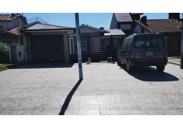 CASA IDEAL HOGAR DE ABUELOS / GERIATRICO. COLON AL 9000